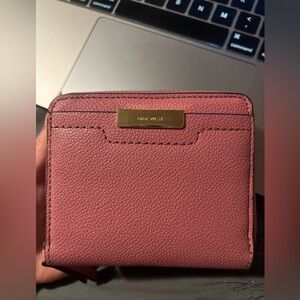 Nine West women’s wallet